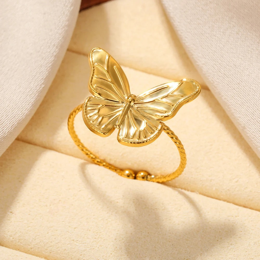 Papillon Grace Ring