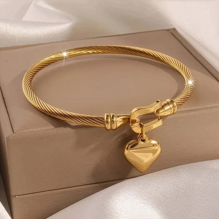 Heart Muse Bangle