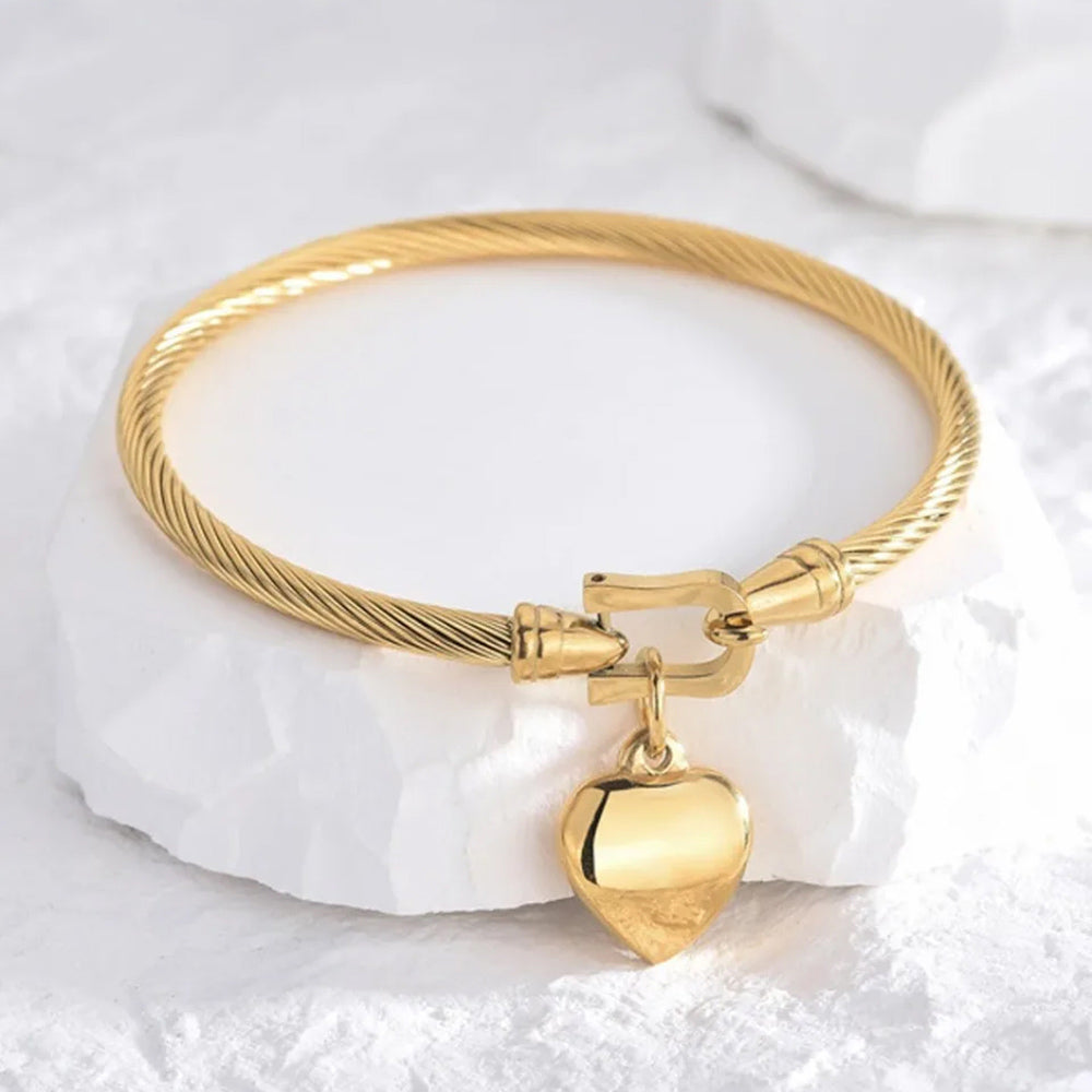 Heart Muse Bangle