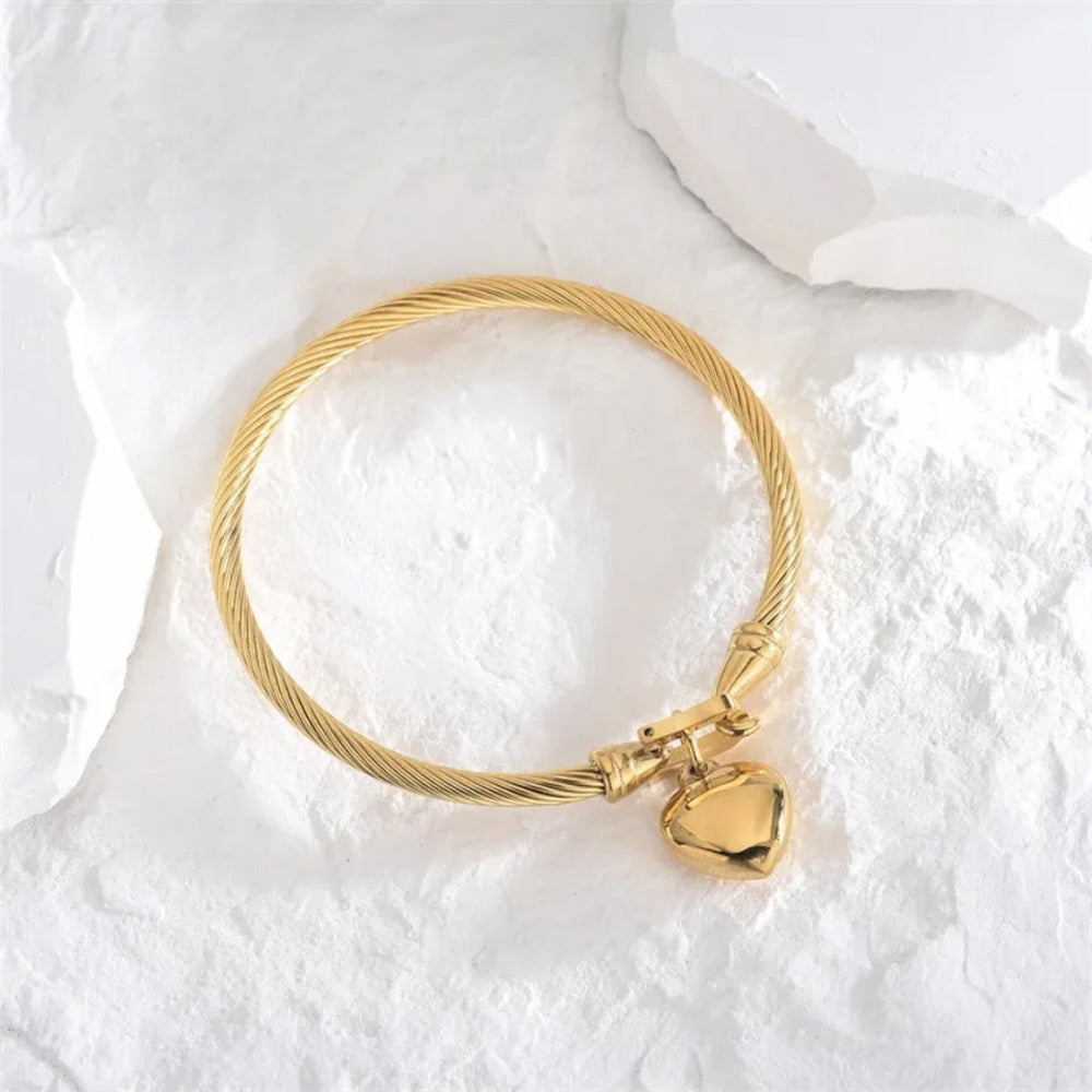 Heart Muse Bangle