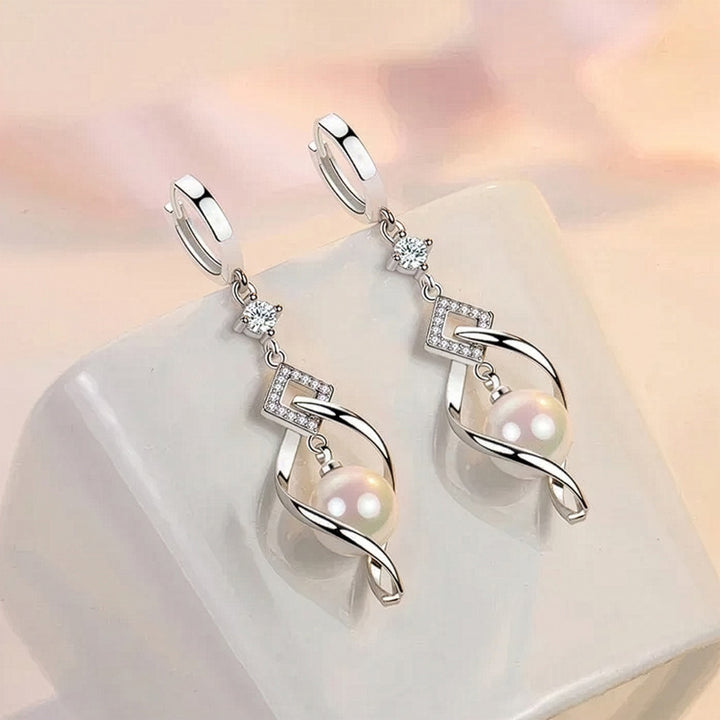 Pearlora Earrings