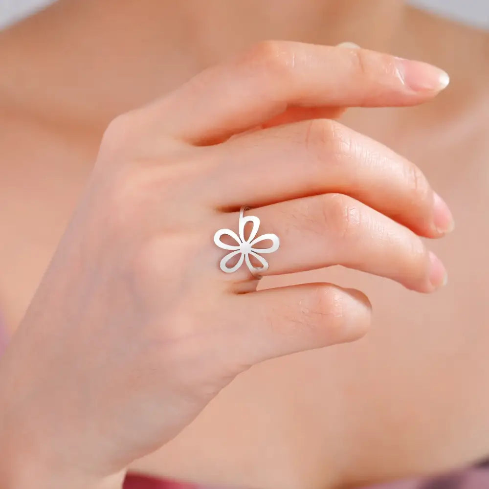 Petite Daisy Ring