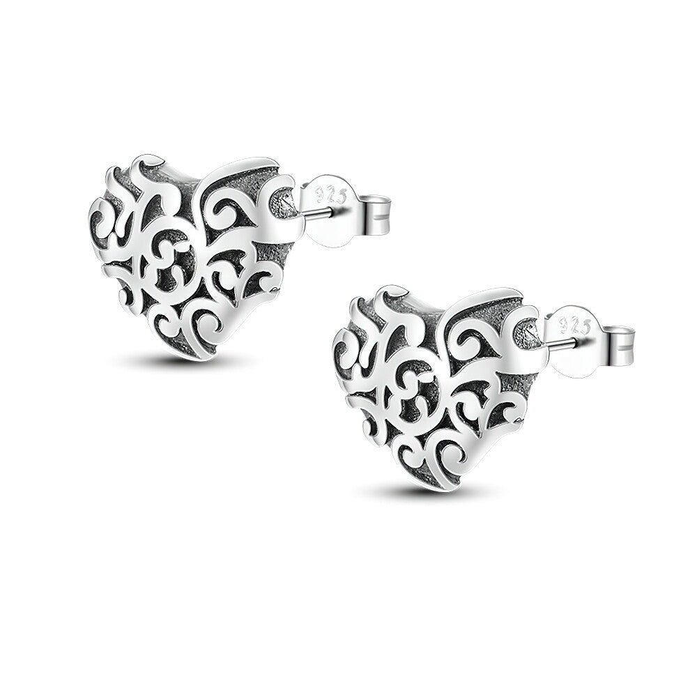 Trissa Stud Earrings