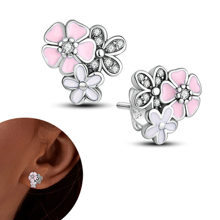 Trissa Stud Earrings