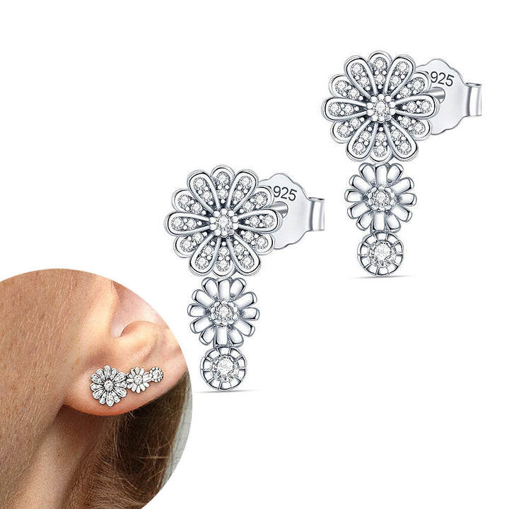 Trissa Stud Earrings