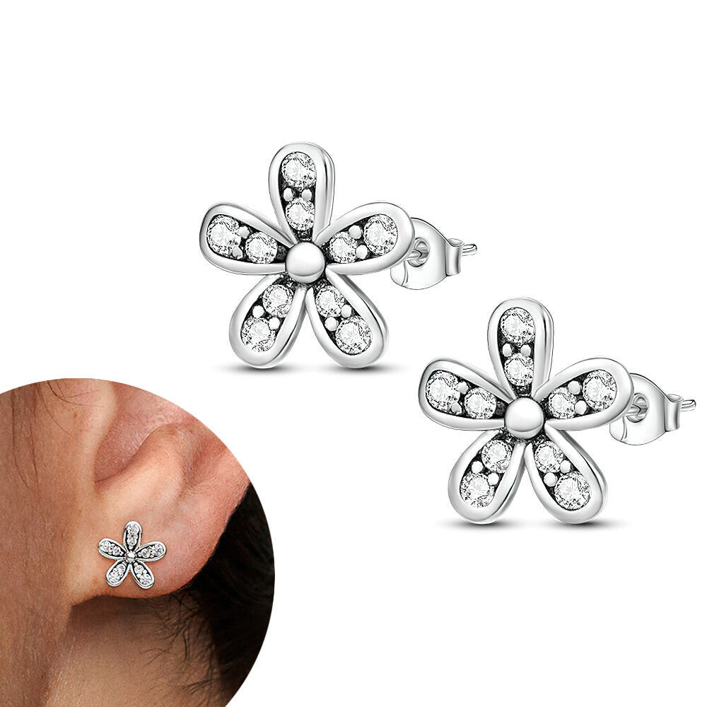 Trissa Stud Earrings